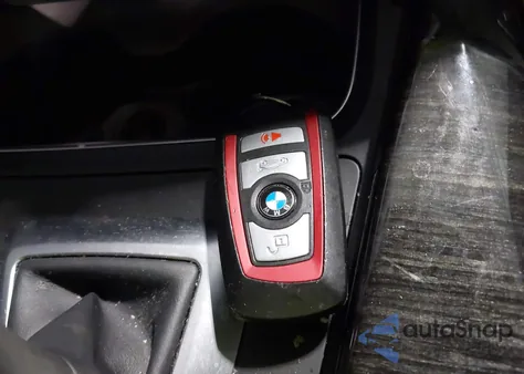 2017 BMW 330I xDrive z USA, uszkodzony, nr VIN WBA8D9G39HNU65187